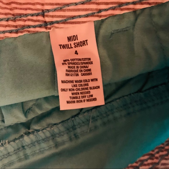 Midi twill shorts very beautiful baby blue. - Picture 3 of 3